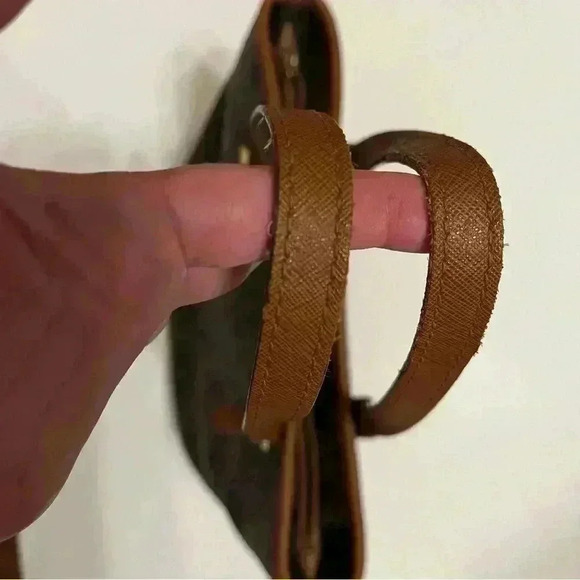 Michael Kors MK initial tote shoulder bag in brown - Picture 12 of 16